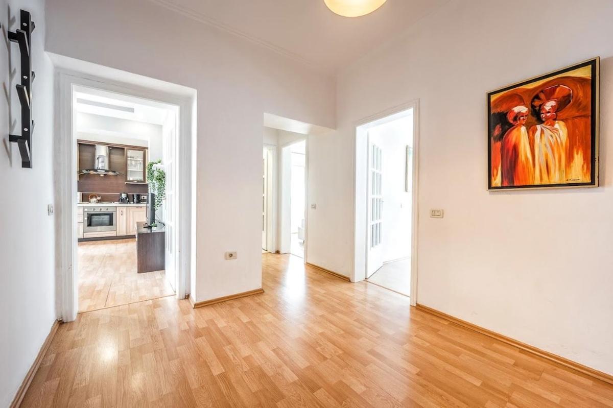 Apartment Pazari I Ri Painted View Tirana