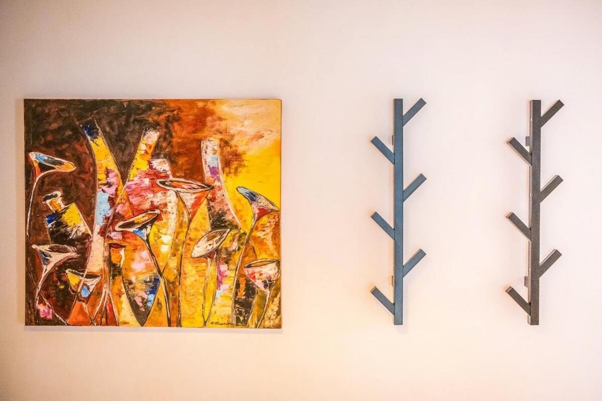 Pazari I Ri Painted View Apartment Tirana